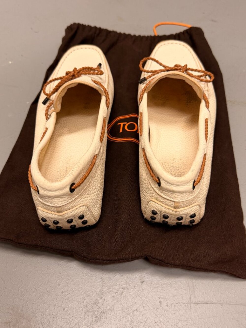 Tod's Gommino Drivers/Loafers, White Leather w/ Tan Laces, Men's 8 - Picture 4 of 6